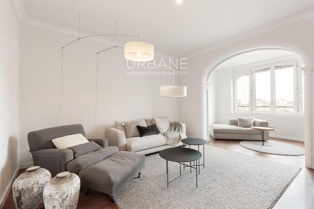 3 bedroom Flat for sale in La Dreta de L'Eixample, Barcelona city - € 820,000 (Ref: 8924689)