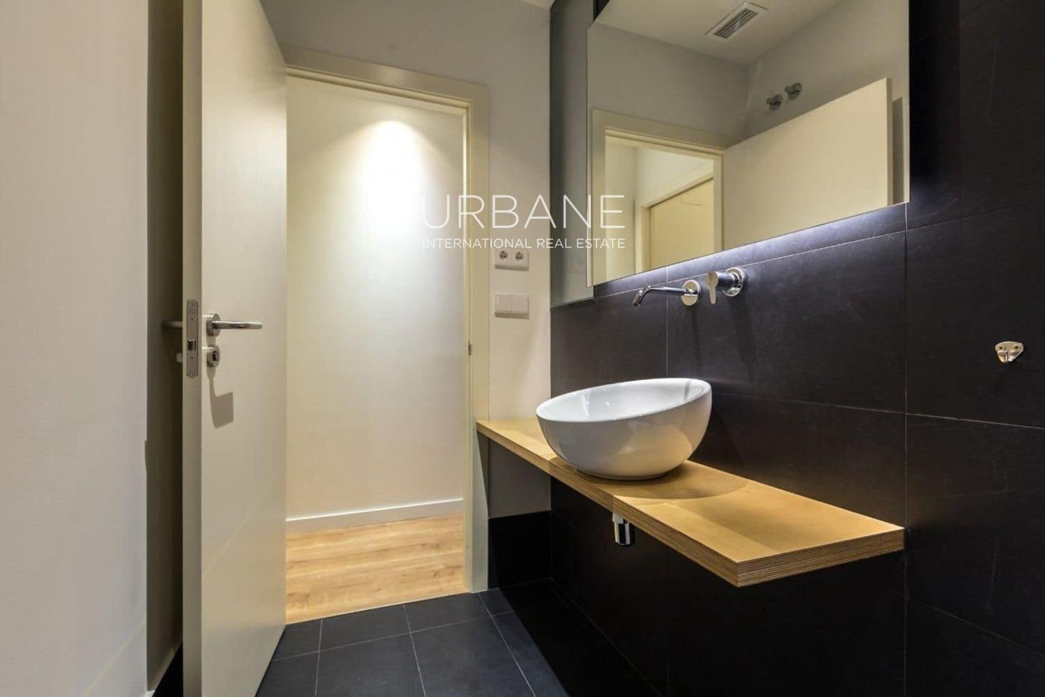 3 soveværelse Lejlighed til salg i Barcelona by - € 697.950 (Ref: 8928145)