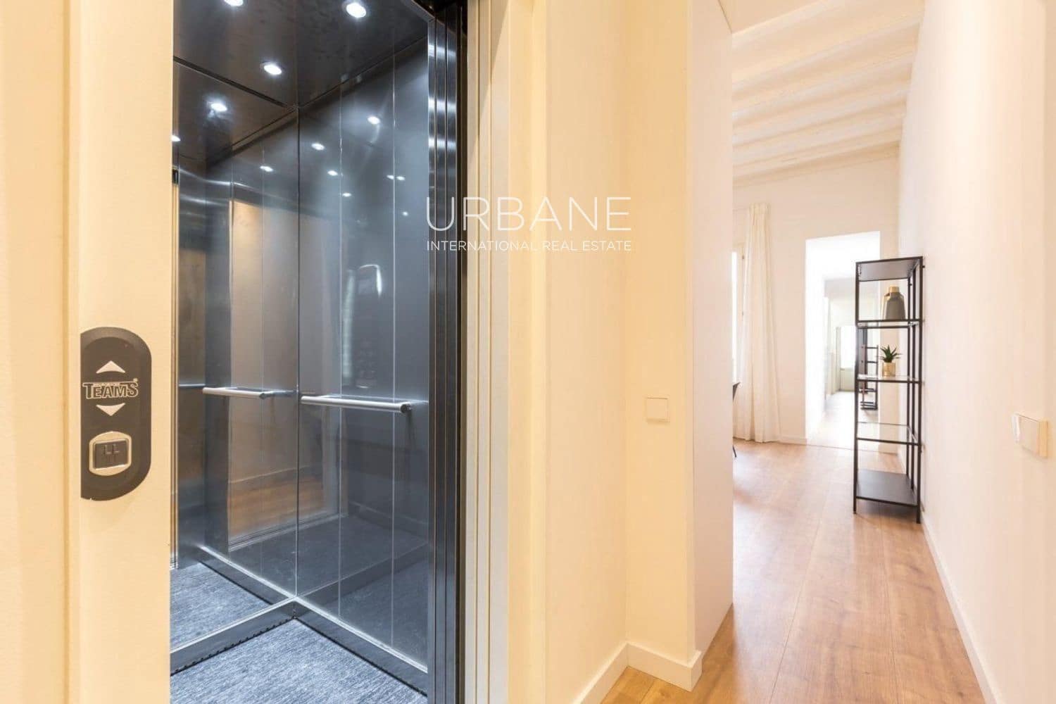 3 soveværelse Lejlighed til salg i Barcelona by - € 697.950 (Ref: 8928145)