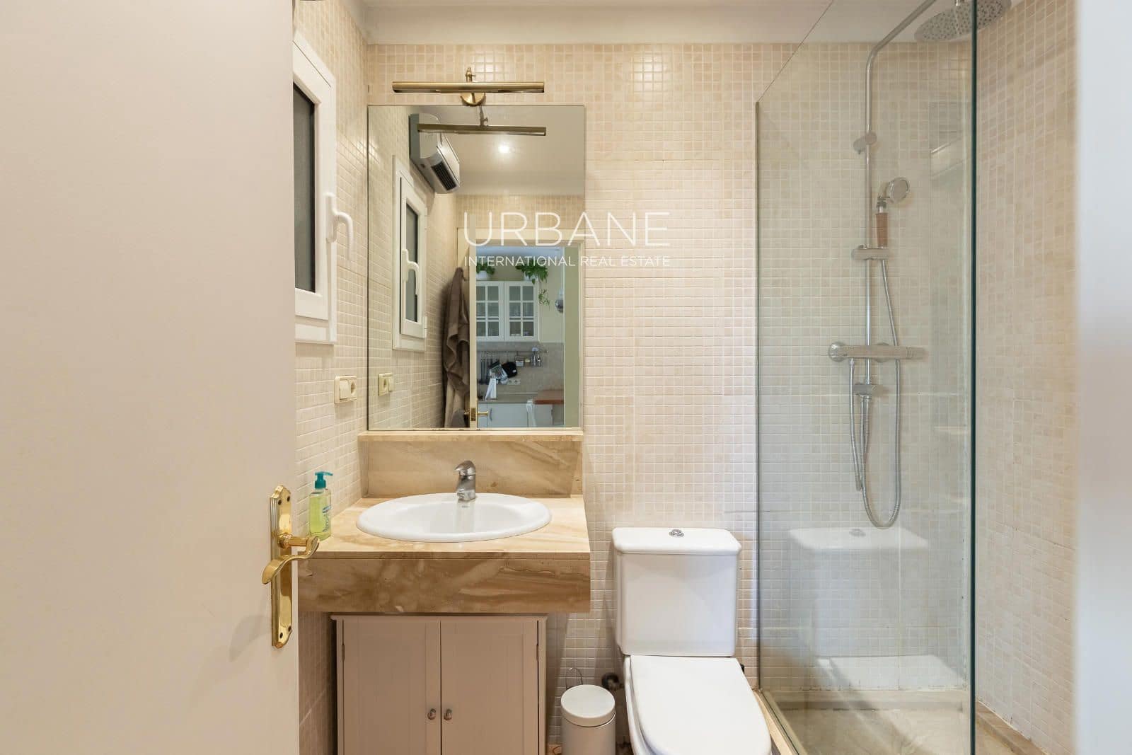 1 soveværelse Penthouse til salg i Barcelona by - € 419.000 (Ref: 9037669)