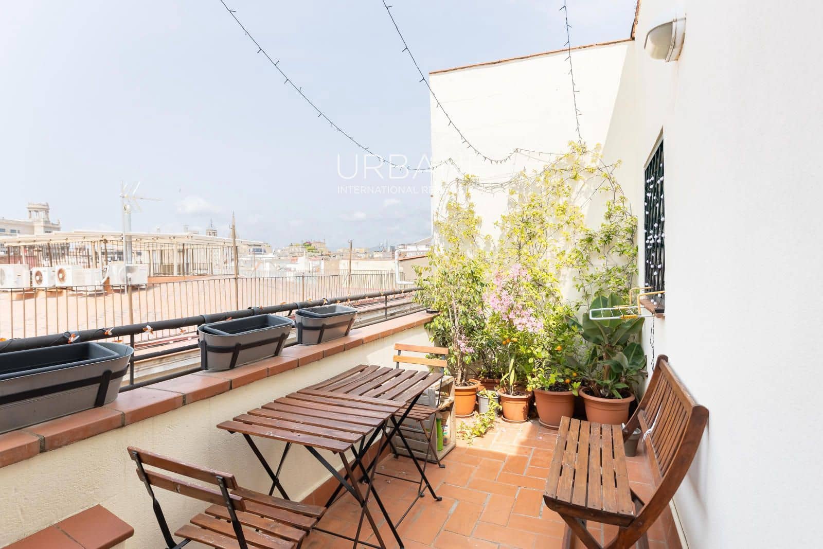 1 soveværelse Penthouse til salg i Barcelona by - € 419.000 (Ref: 9037669)