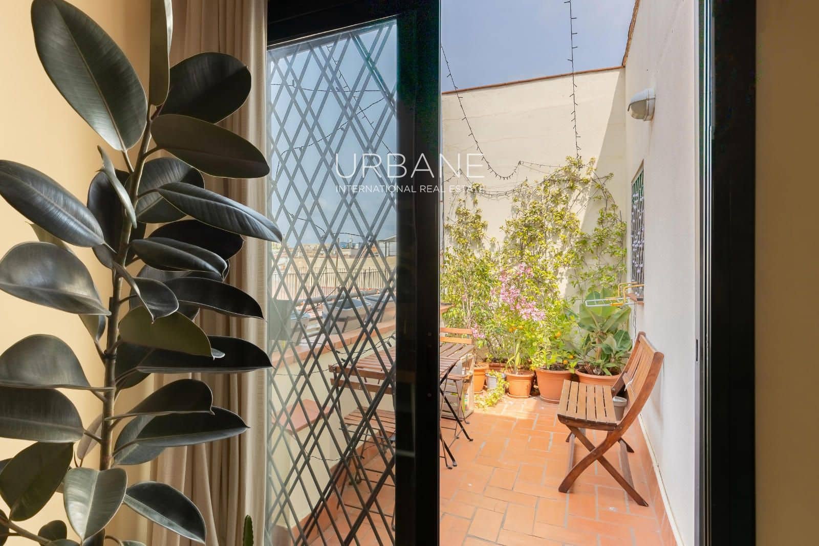 1 soveværelse Penthouse til salg i Barcelona by - € 419.000 (Ref: 9037669)