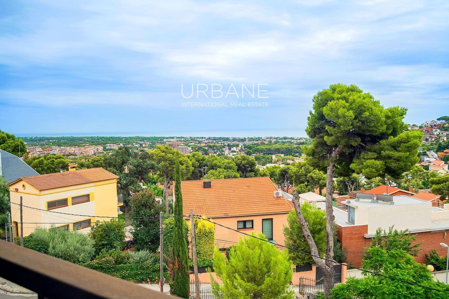 9 bedroom Villa for sale in Barcelona city with pool garage - € 2,500,000 (Ref: 9060657)