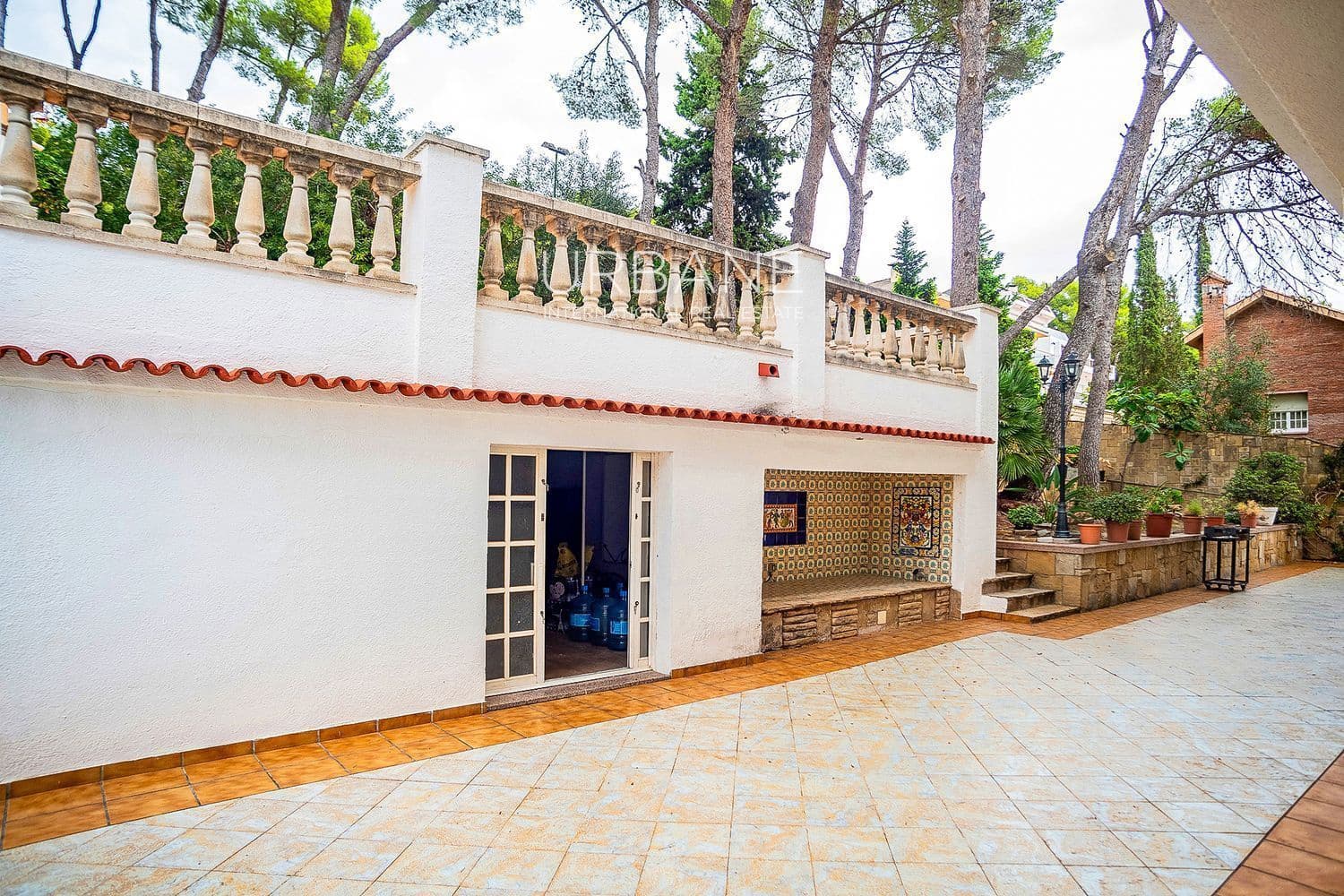 9 bedroom Villa for sale in Barcelona city with pool garage - € 2,500,000 (Ref: 9060657)