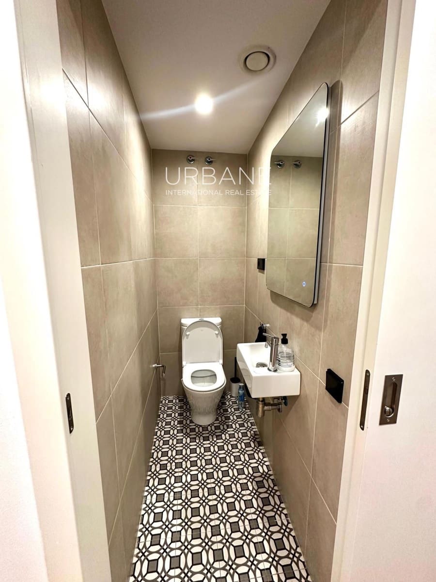 2 soveværelse Lejlighed til leje i Barcelona by - € 1.800 (Ref: 9061251)