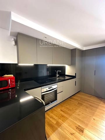 2 soveværelse Lejlighed til leje i Ciutat Vella, Barcelona by - € 1.800 (Ref: 9061251)