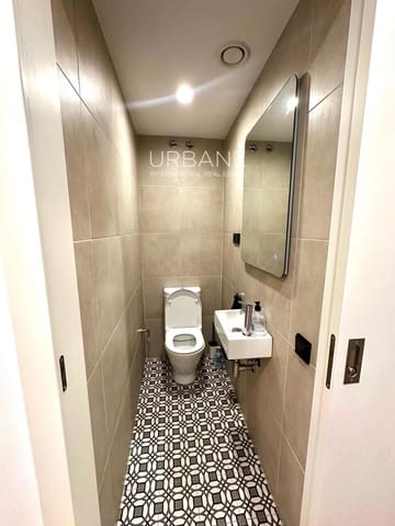 2 soveværelse Lejlighed til leje i Ciutat Vella, Barcelona by - € 1.800 (Ref: 9061251)