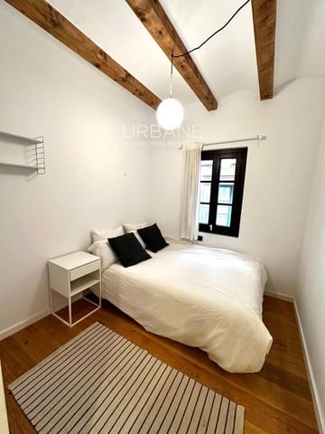 2 soveværelse Lejlighed til leje i Ciutat Vella, Barcelona by - € 1.800 (Ref: 9061251)