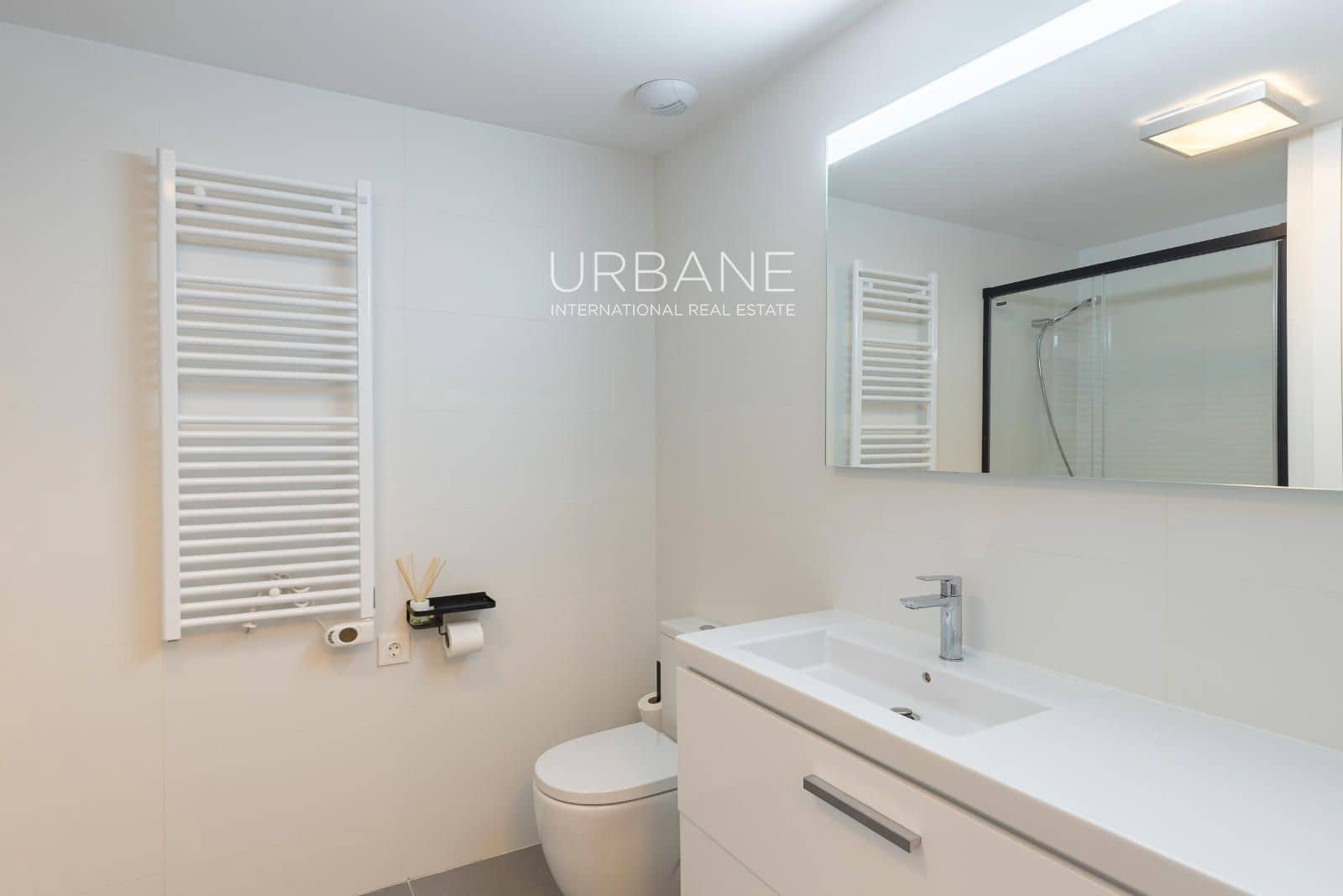 3 bedroom Flat for rent in Barcelona city - € 3,100 (Ref: 9061831)