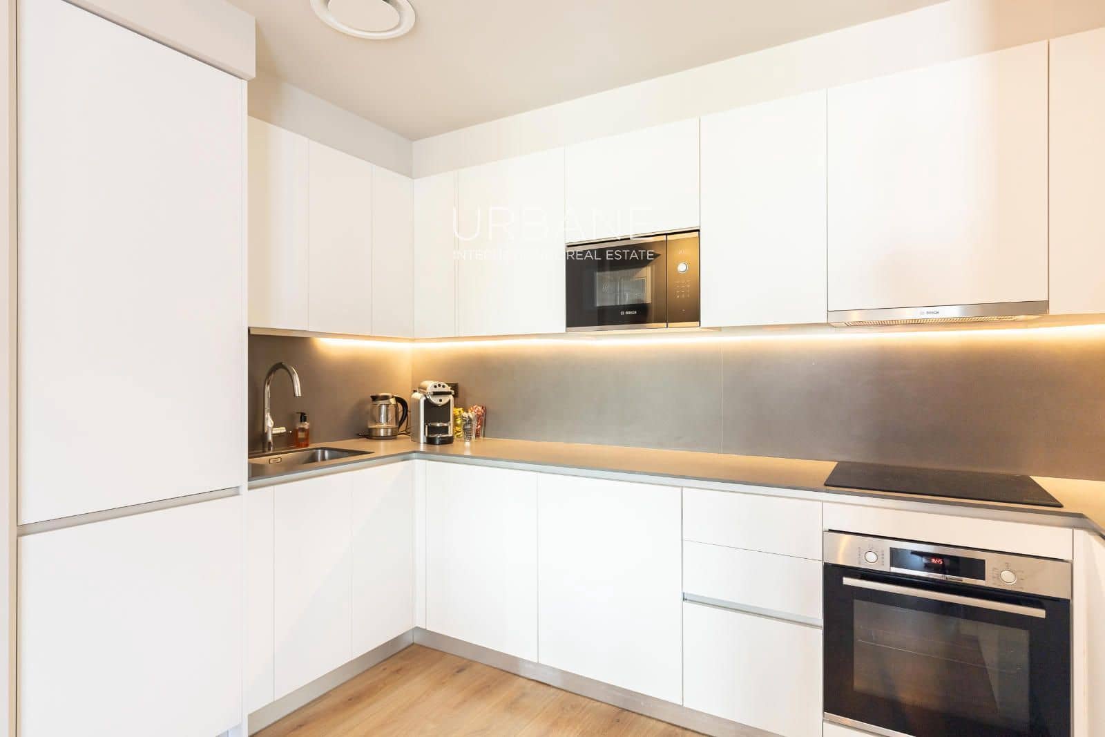 3 bedroom Flat for rent in Barcelona city - € 3,100 (Ref: 9061831)