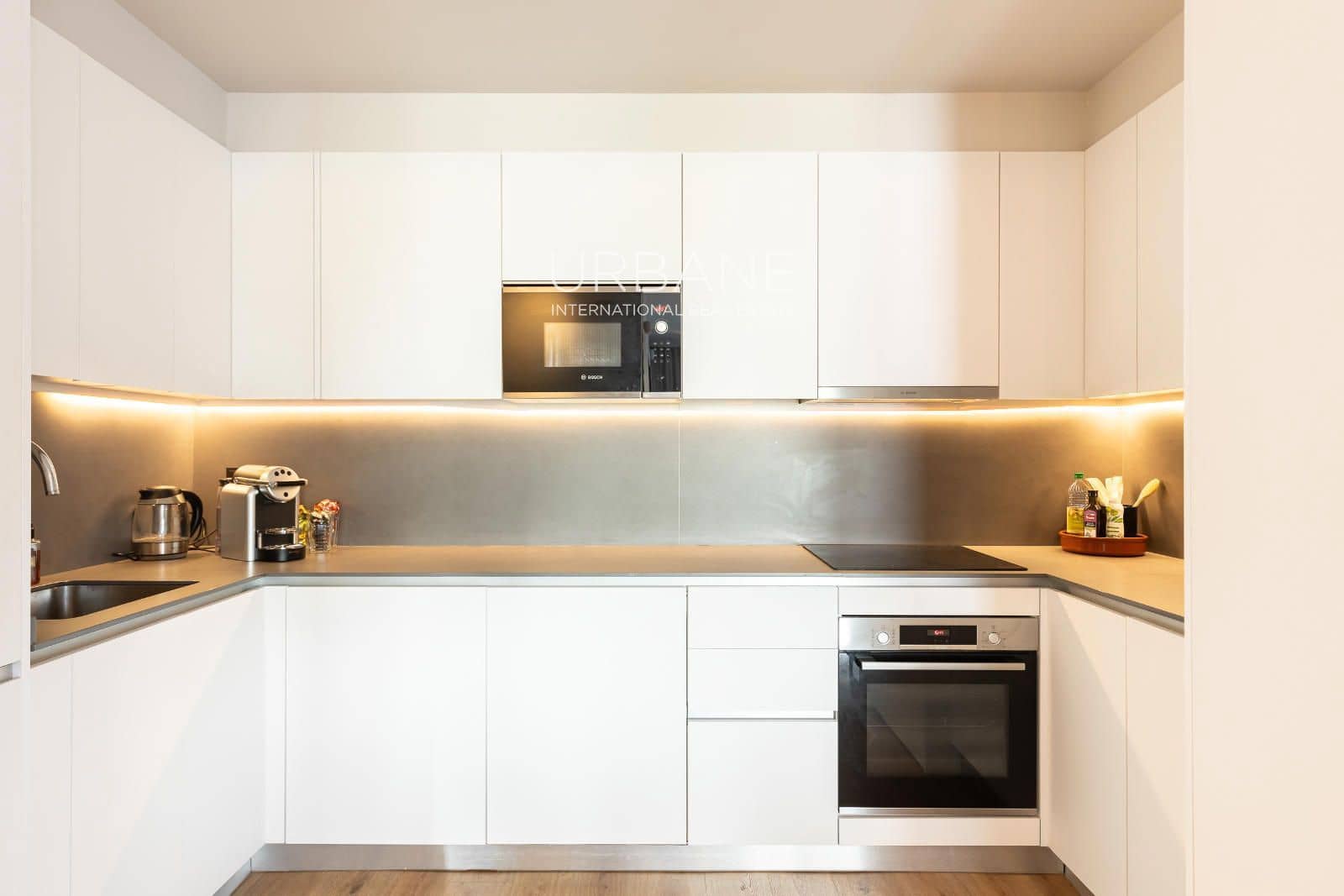 3 bedroom Flat for rent in Barcelona city - € 3,100 (Ref: 9061831)