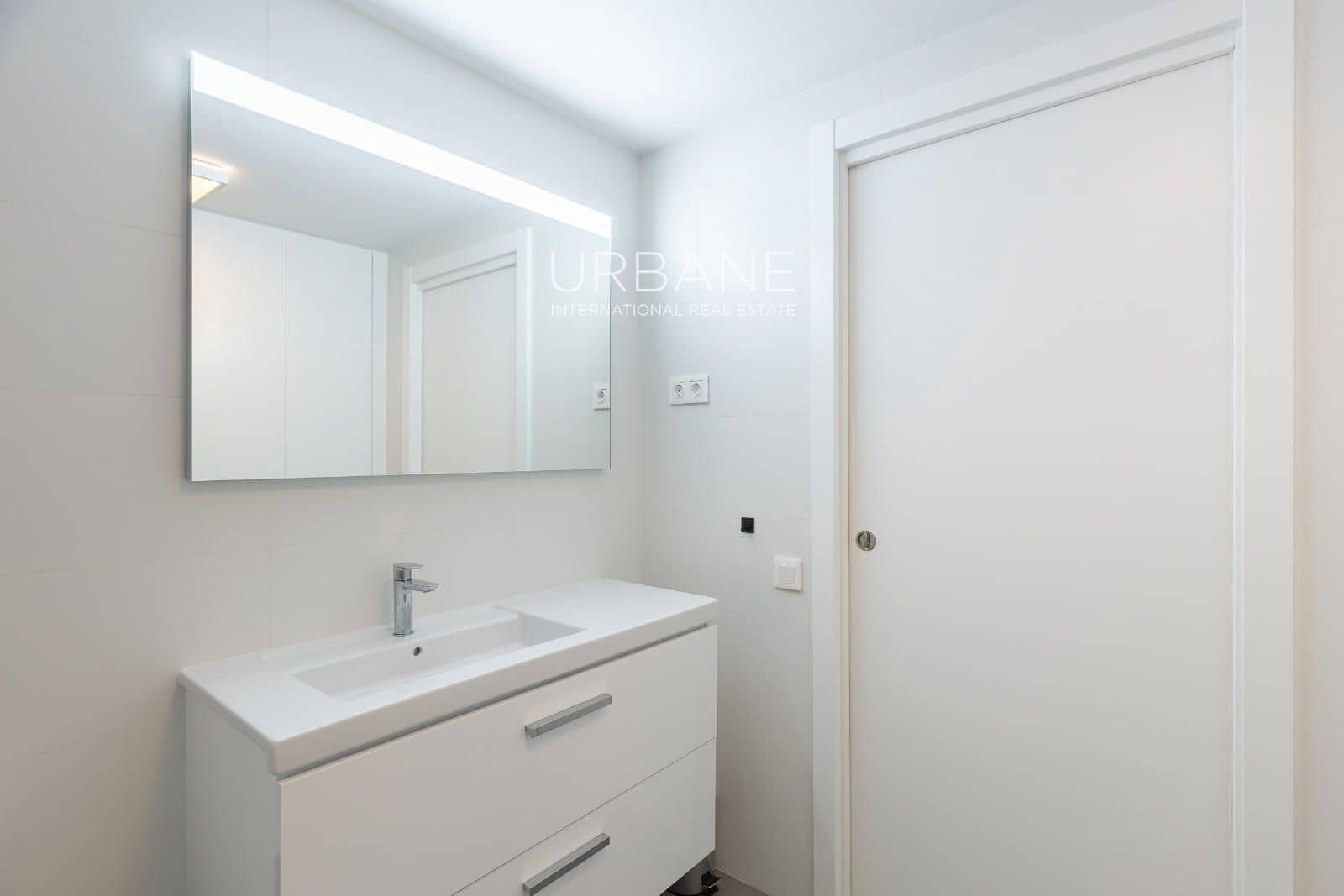 3 bedroom Flat for rent in Barcelona city - € 3,100 (Ref: 9061831)