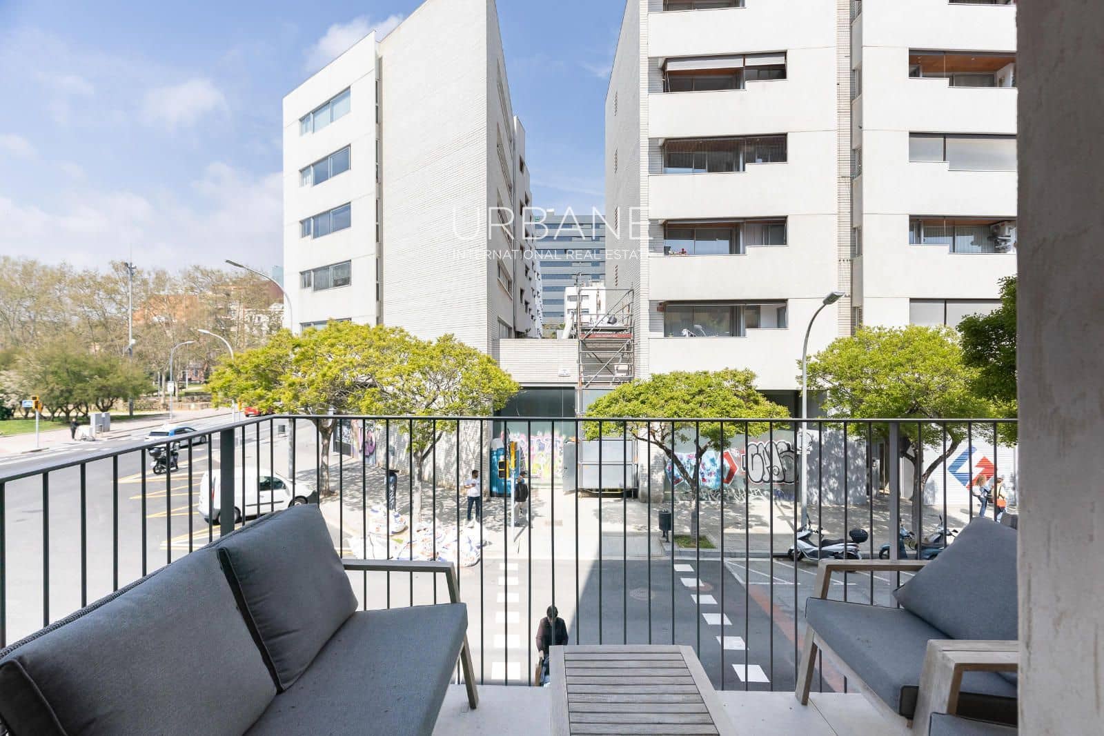 3 bedroom Flat for rent in Barcelona city - € 3,100 (Ref: 9061831)