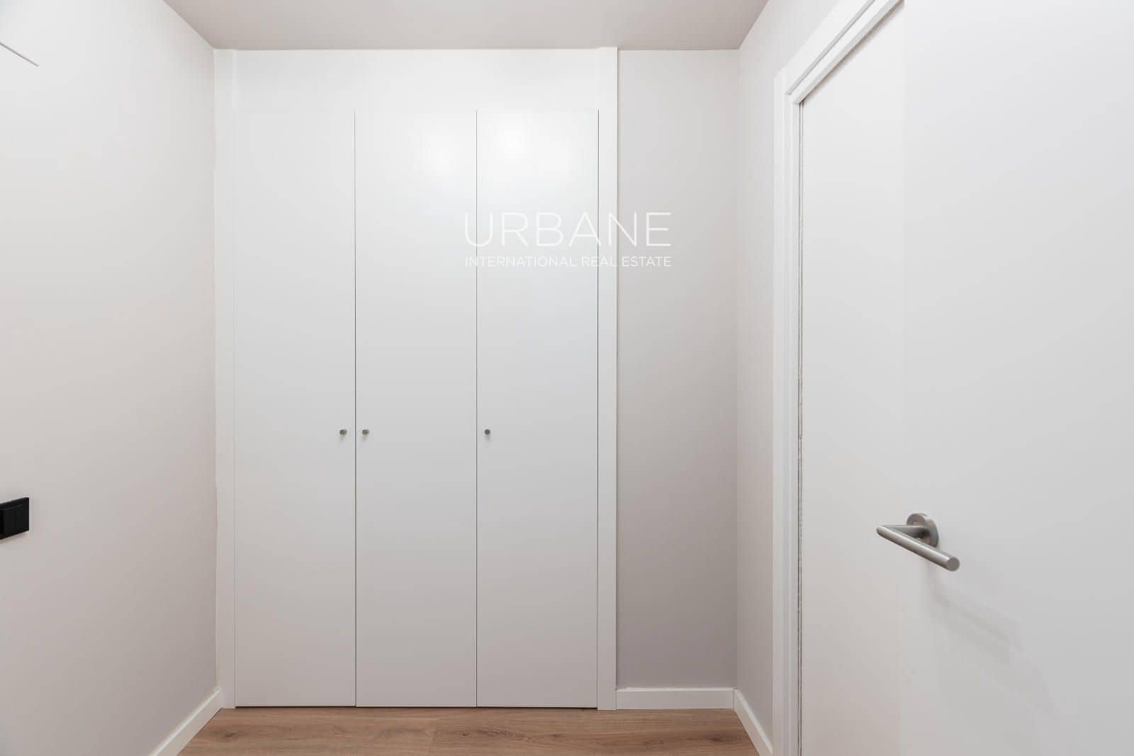 3 slaapkamer Flat te huur in Barcelona stad - € 3.100 (Ref: 9061831)