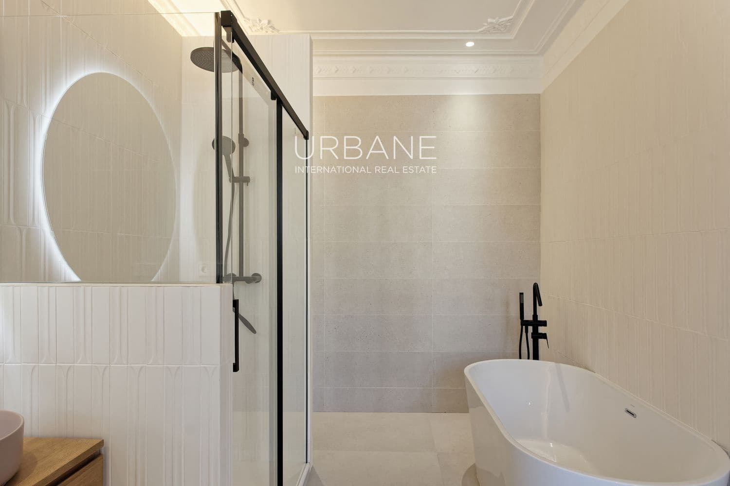 3 soveværelse Lejlighed til salg i Barcelona by - € 1.050.000 (Ref: 9066998)