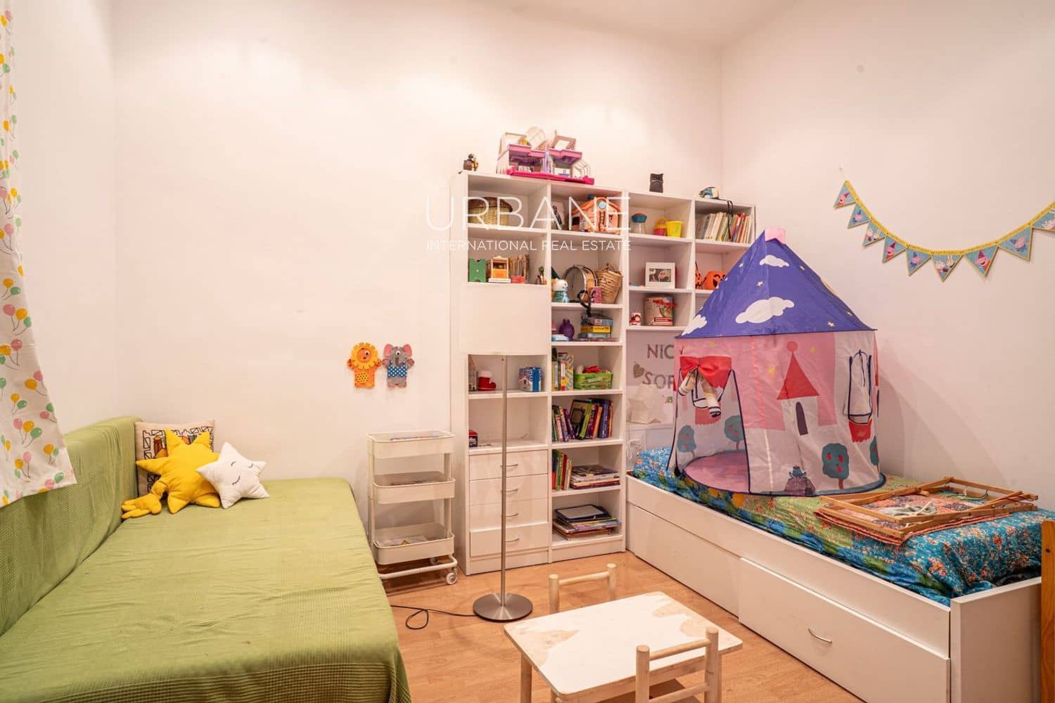 6 slaapkamer Flat te koop in Barcelona stad - € 970.000 (Ref: 9076804)