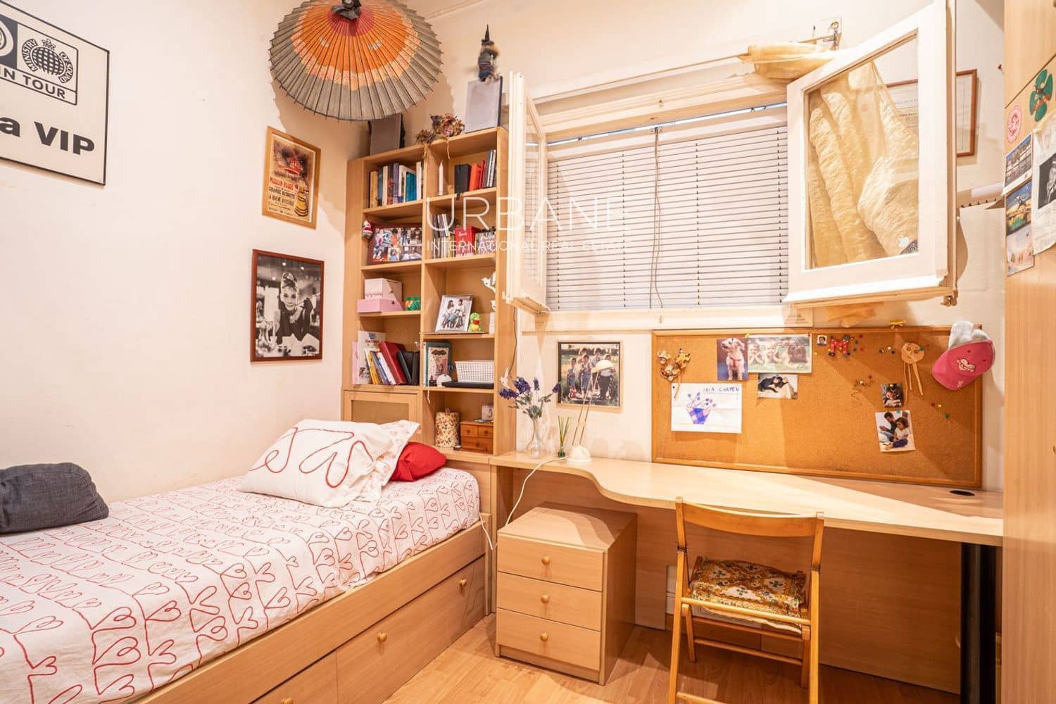 6 slaapkamer Flat te koop in Barcelona stad - € 970.000 (Ref: 9076804)