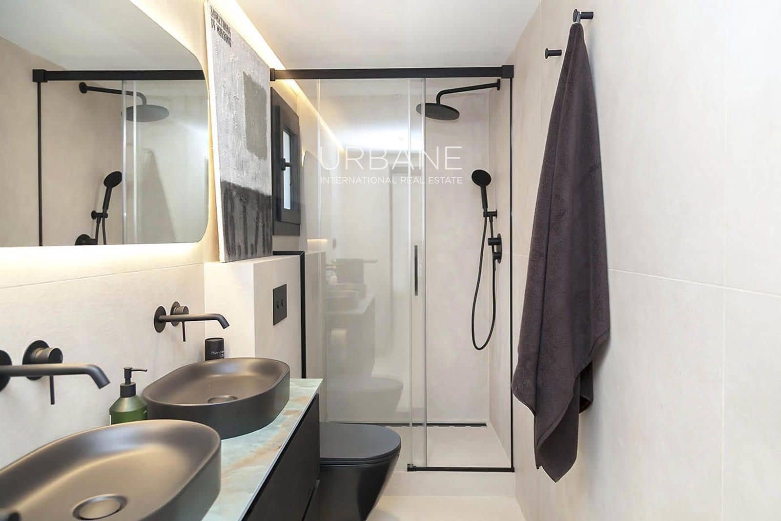 2 soveværelse Lejlighed til salg i Barcelona by - € 519.000 (Ref: 9076805)