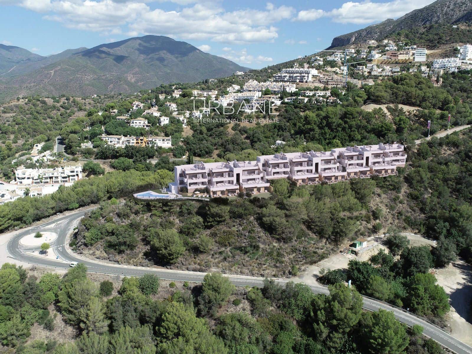 3 soveværelse Lejlighed til salg i Istan med swimmingpool garage - € 580.000 (Ref: 9107925)