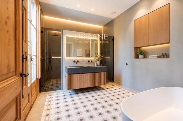 3 slaapkamer Flat te koop in L'Antiga Esquerra de L'Eixample, Barcelona stad - € 1.850.000 (Ref: 9113619)