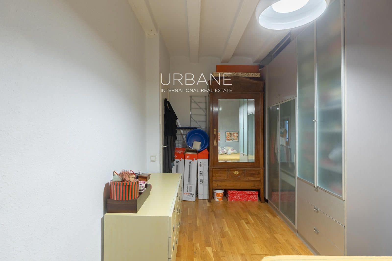 3 slaapkamer Flat te koop in Barcelona stad - € 435.000 (Ref: 9147993)