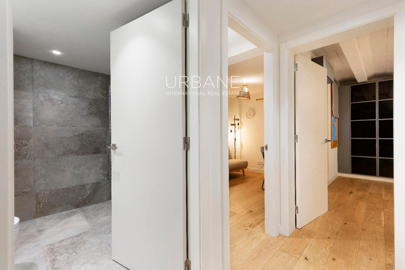 2 bedroom Flat for rent in Barcelona city - € 2,500 (Ref: 9160209)