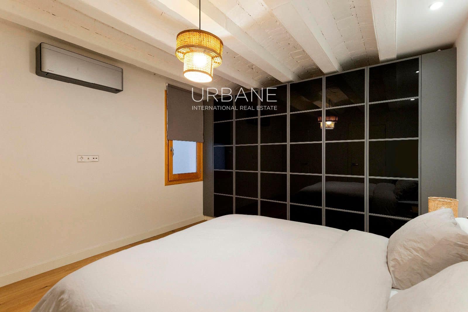 2 bedroom Flat for rent in Barcelona city - € 2,500 (Ref: 9160209)