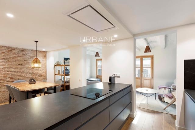 Piso de 2 habitaciones en Eixample, Barcelona ciudad en alquiler - 2.500 € (Ref: 9160209)