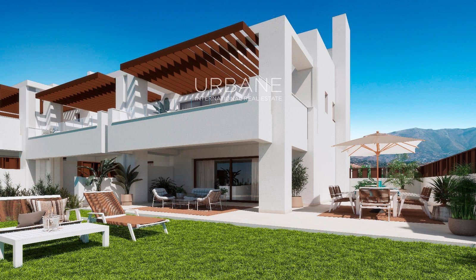 3 soveværelse Byhus til salg i La Cala de Mijas med swimmingpool - € 675.000 (Ref: 9168334)