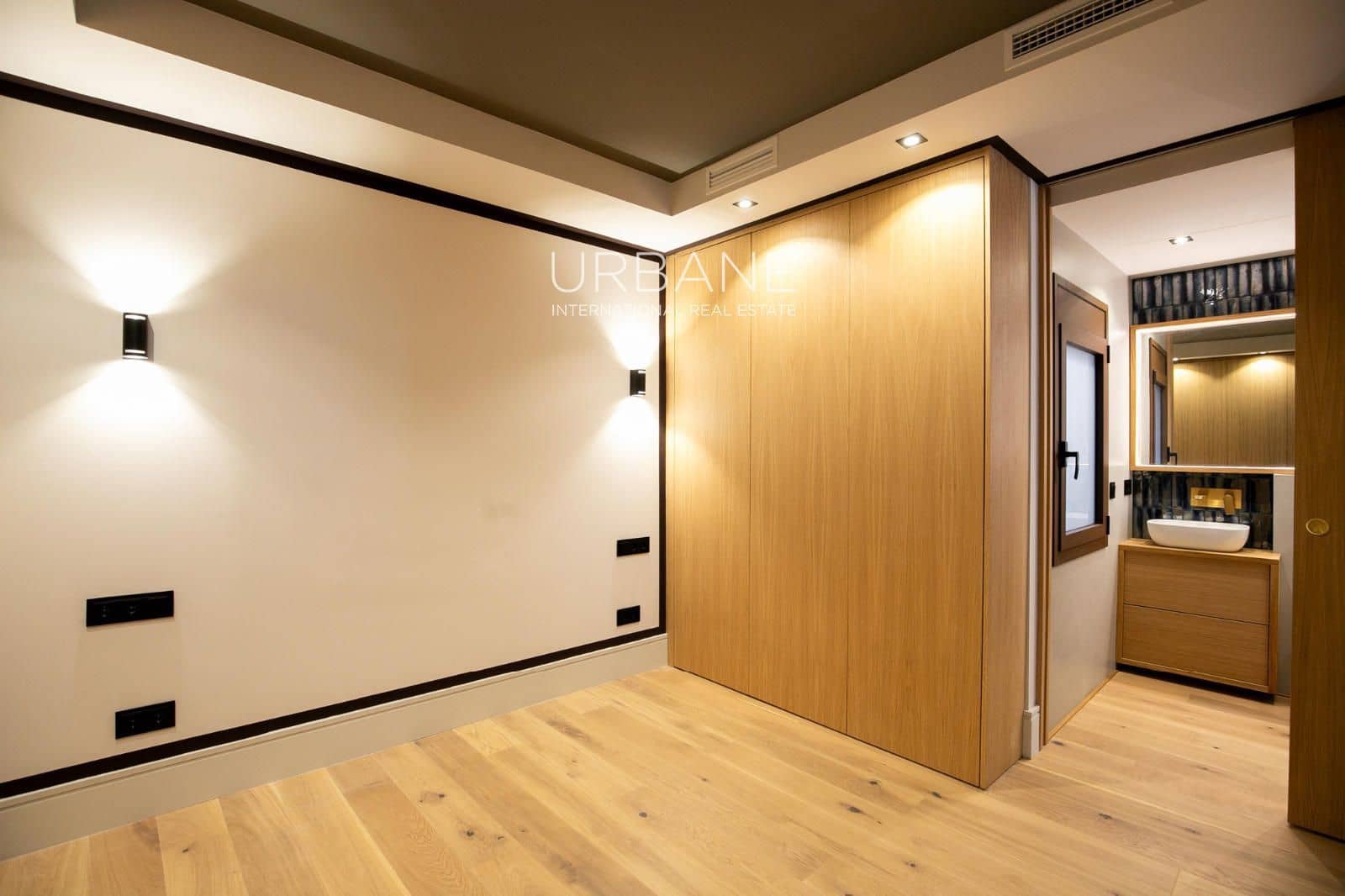 3 soverom Leilighet til salgs i Barcelona by - € 925 000 (Ref: 9200958)