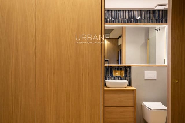 3 bedroom Flat for sale in Sarrià-Sant Gervasi, Barcelona city - € 925,000 (Ref: 9200958)