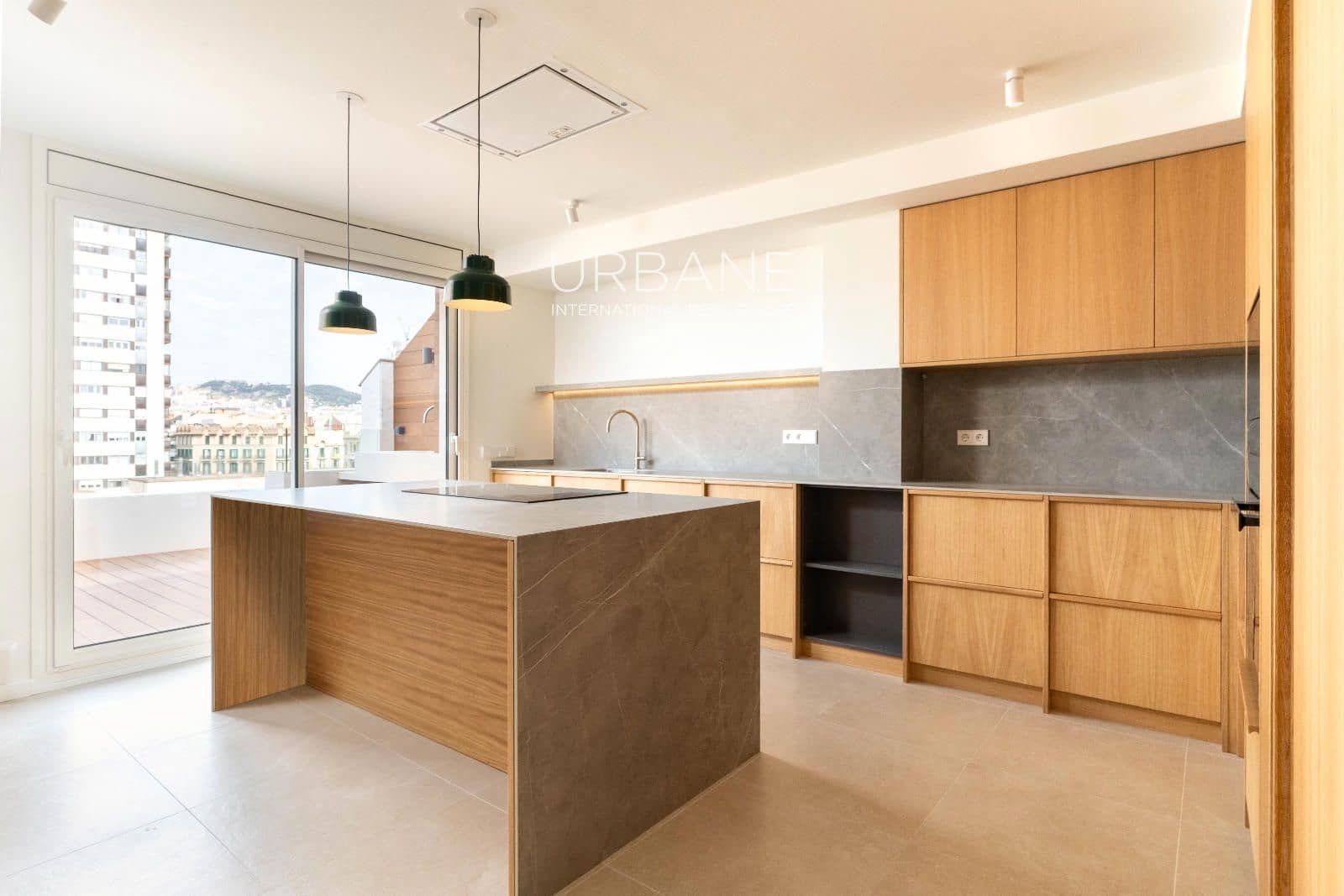 5 soveværelse Lejlighed til salg i Barcelona by med garage - € 2.250.000 (Ref: 9201792)