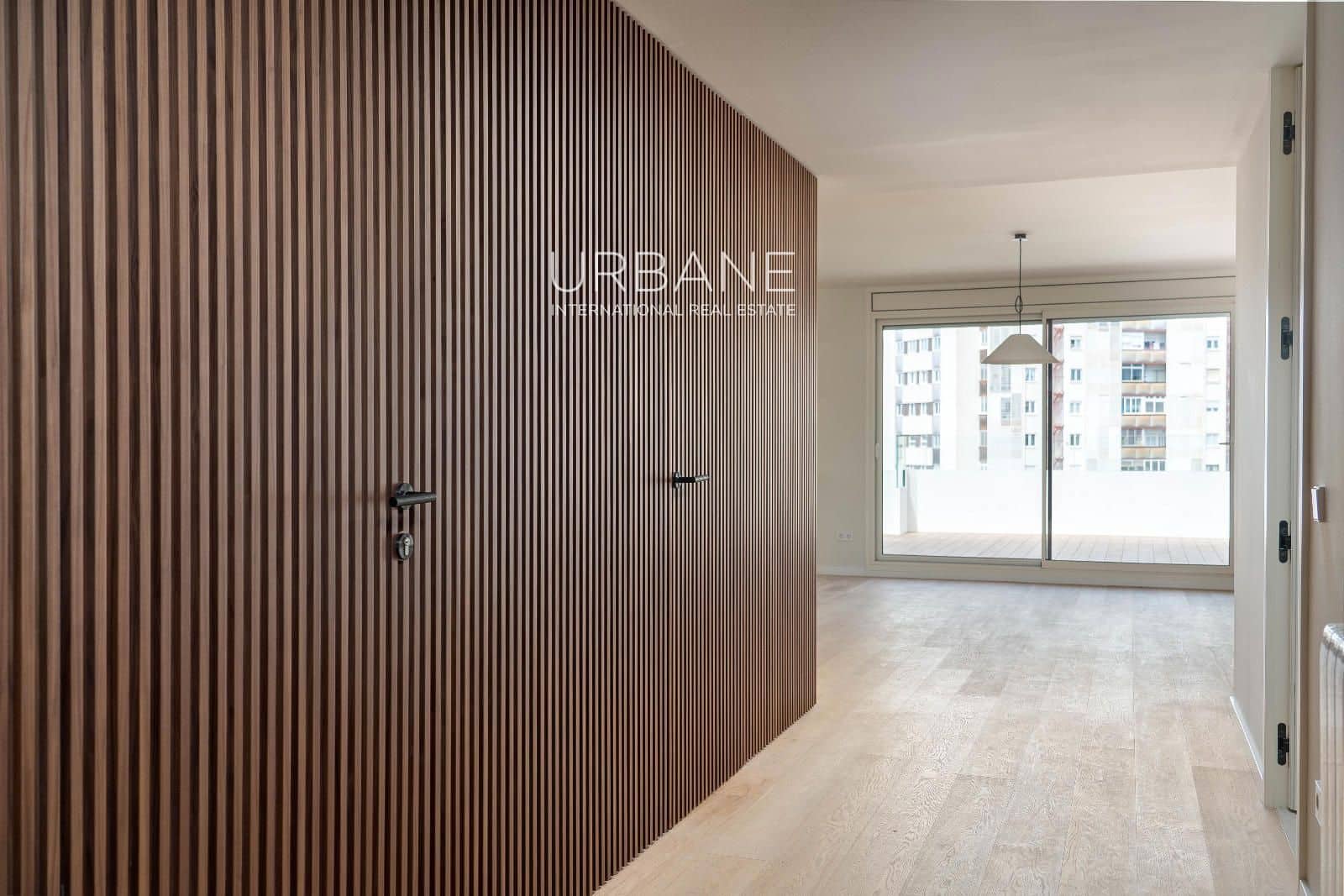 5 soveværelse Lejlighed til salg i Barcelona by med garage - € 2.250.000 (Ref: 9201792)