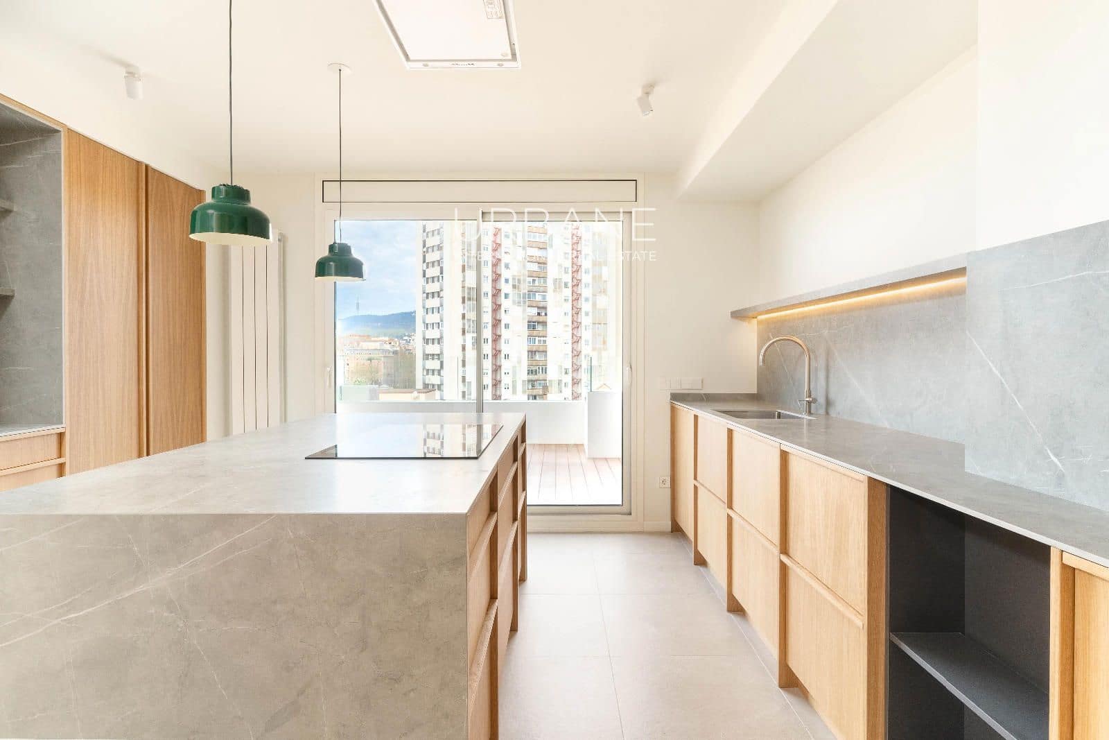 5 soveværelse Lejlighed til salg i Barcelona by med garage - € 2.250.000 (Ref: 9201792)