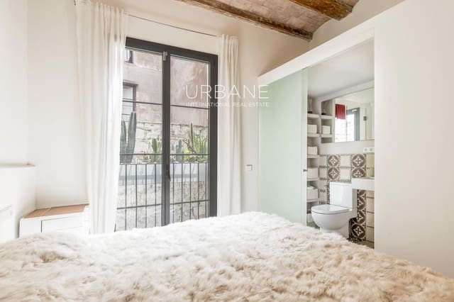 2 quarto Apartamento para arrendar em El Barri Gòtic, Barcelona cidade - 2 000 € (Ref: 9243639)