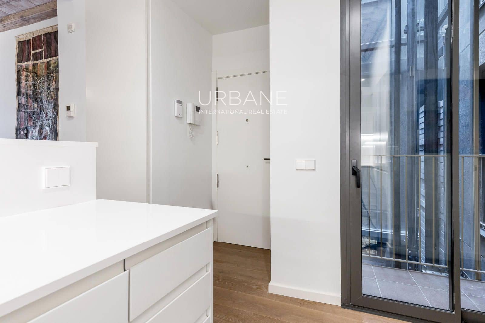 2 quarto Apartamento para arrendar em Barcelona cidade - 2 000 € (Ref: 9243639)