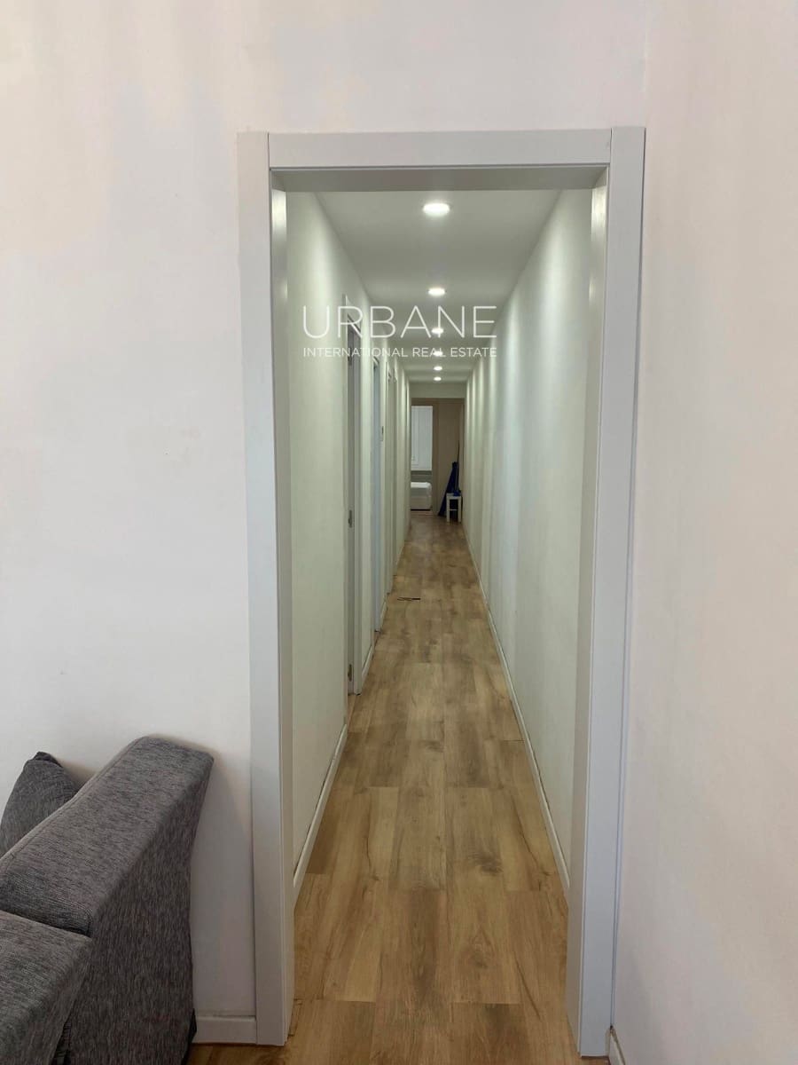 4 soveværelse Lejlighed til salg i Barcelona by - € 570.000 (Ref: 9306832)