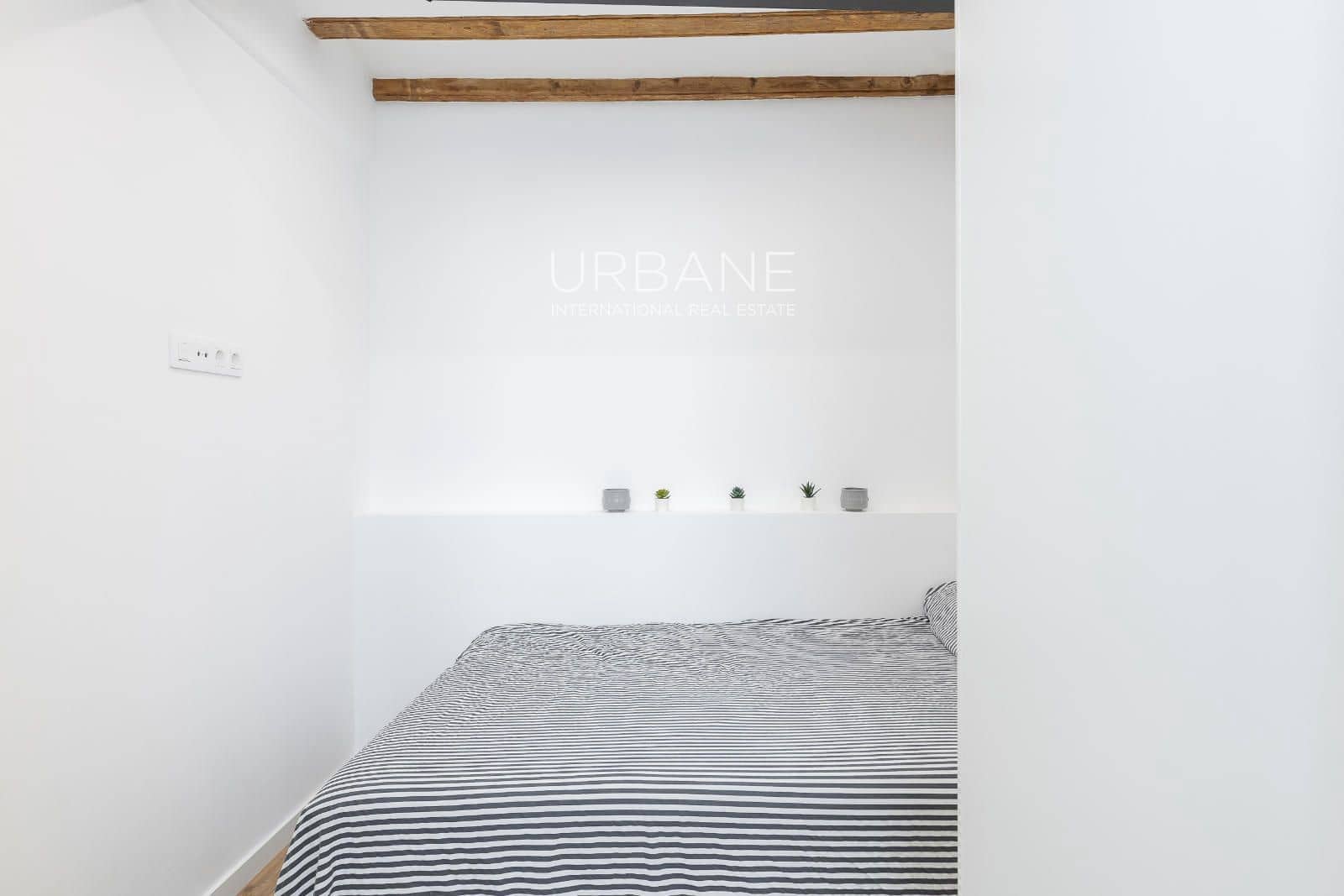 2 sypialnia Mieszkanie na sprzedaż w Miasto Barcelona - 260 000 € (Ref: 9331042)