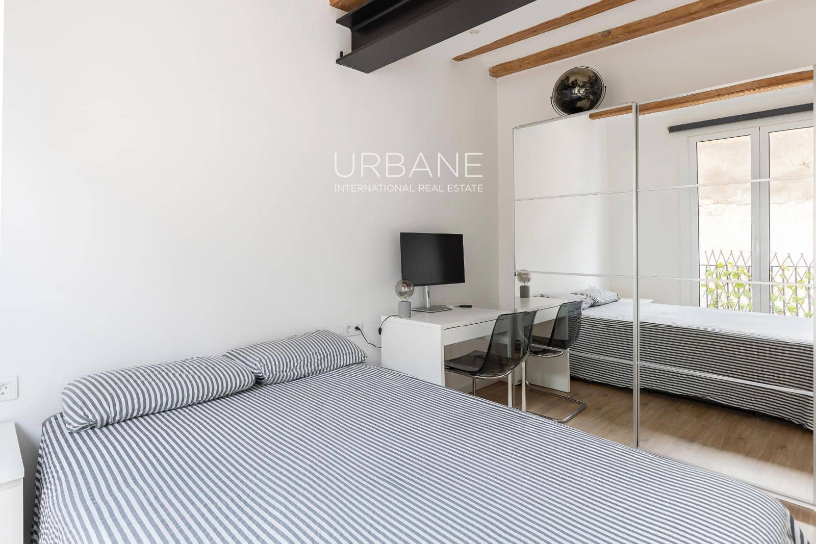 2 sypialnia Mieszkanie na sprzedaż w Miasto Barcelona - 260 000 € (Ref: 9331042)
