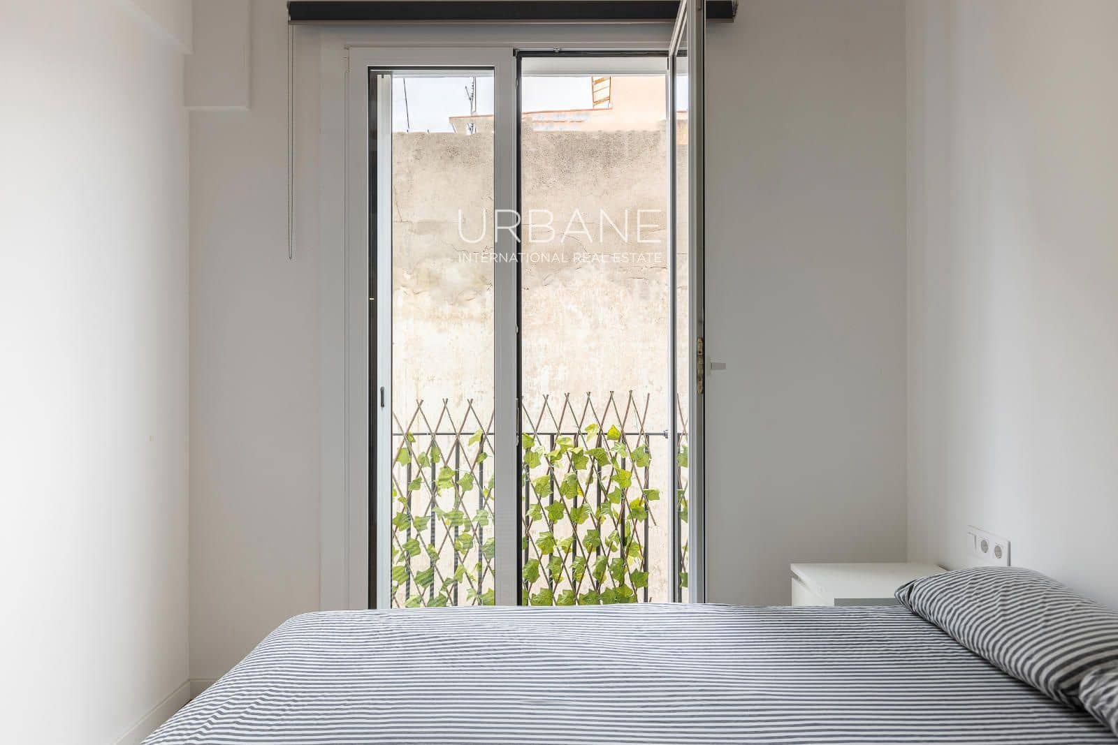 2 sypialnia Mieszkanie na sprzedaż w Miasto Barcelona - 260 000 € (Ref: 9331042)