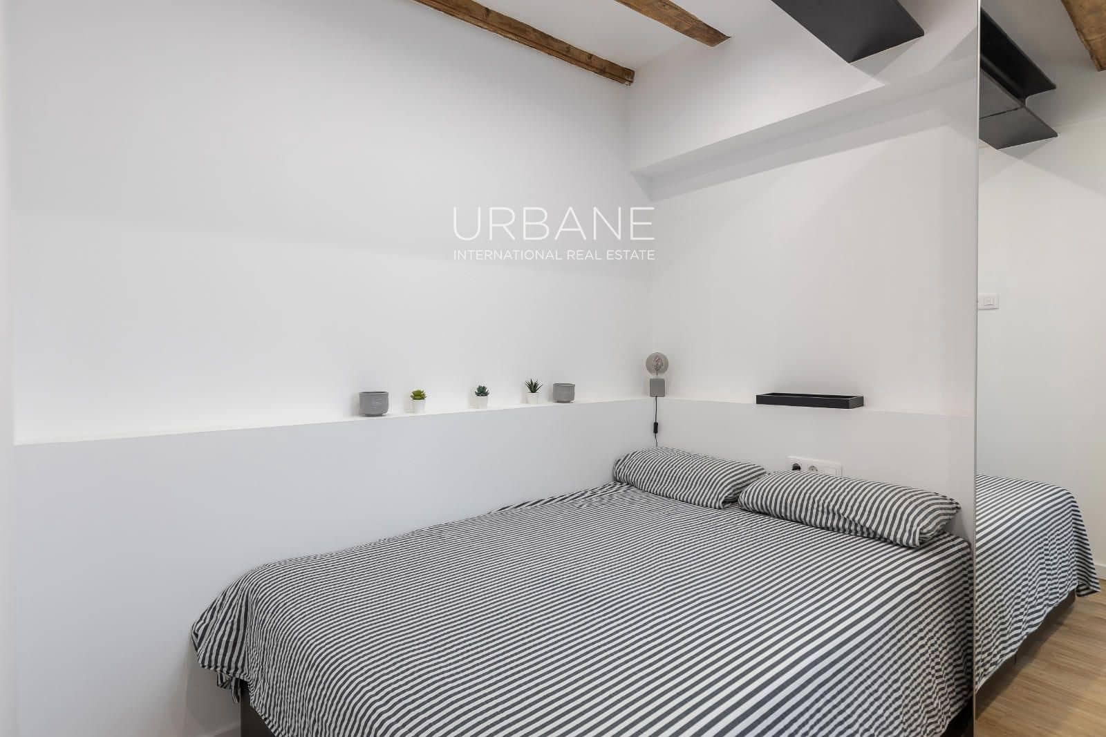 2 sypialnia Mieszkanie na sprzedaż w Miasto Barcelona - 260 000 € (Ref: 9331042)