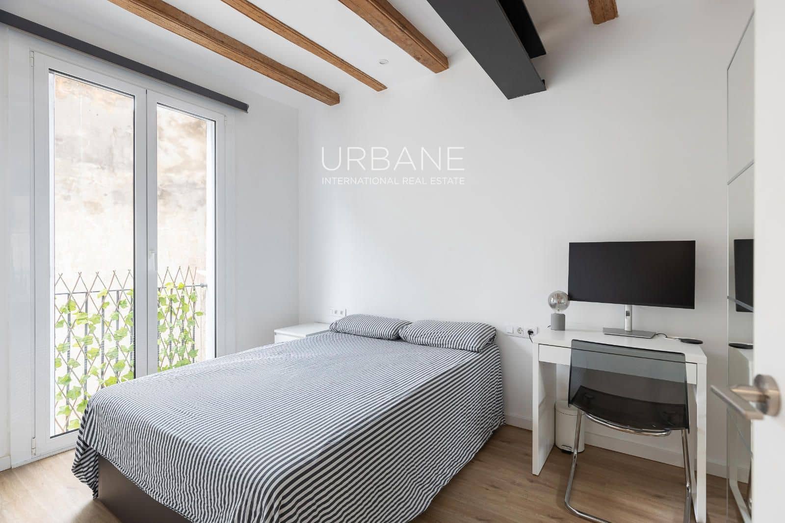 2 sypialnia Mieszkanie na sprzedaż w Miasto Barcelona - 260 000 € (Ref: 9331042)