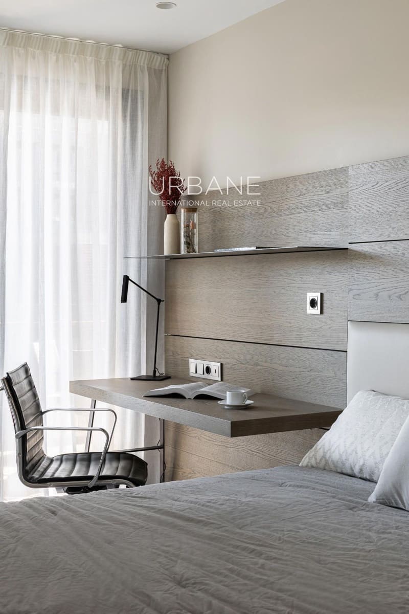 1 bedroom Flat for sale in Barcelona city with pool garage - € 620,000 (Ref: 9348678)