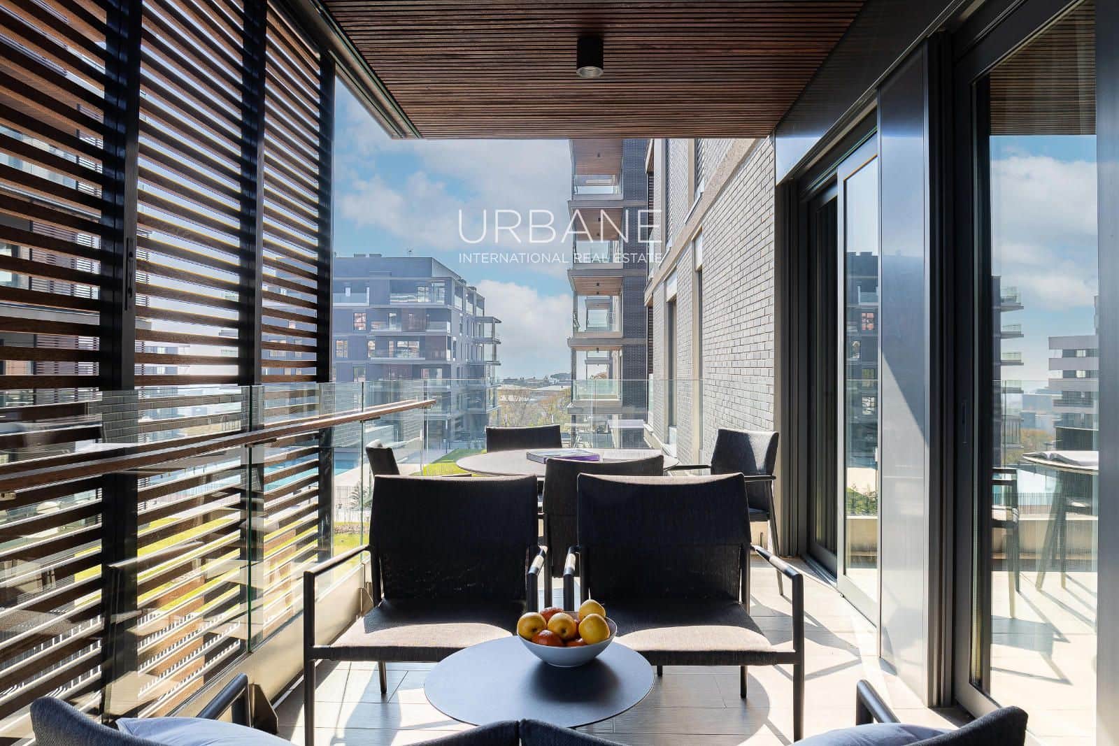 1 bedroom Flat for sale in Barcelona city with pool garage - € 620,000 (Ref: 9348678)