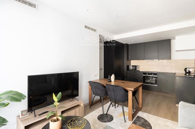2 soverom Penthouse til leie i El Poble Sec, Barcelona by - € 2 300 (Ref: 9349793)