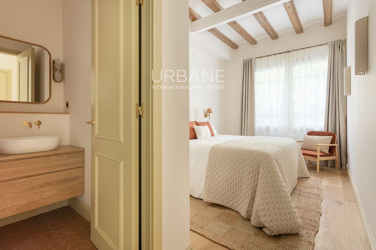 3 sypialnia Mieszkanie na sprzedaż w Miasto Barcelona z basenem - 2 200 000 € (Ref: 9380178)