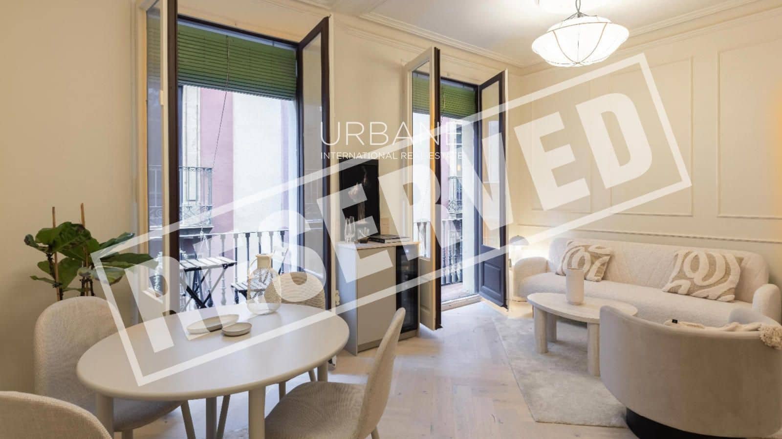 1 slaapkamer Flat te koop in Barcelona stad - € 319.000 (Ref: 9396843)