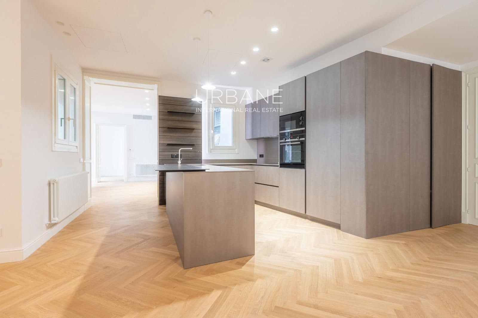 2 soveværelse Lejlighed til salg i Barcelona by - € 950.000 (Ref: 9403633)