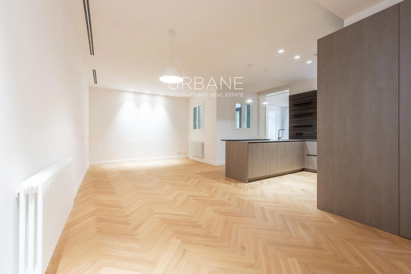 2 soveværelse Lejlighed til salg i Barcelona by - € 725.000 (Ref: 9403634)