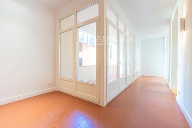 2 soveværelse Lejlighed til salg i El Barri Gòtic, Barcelona by - € 725.000 (Ref: 9403634)